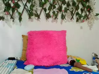 anymour's Live Sex Cam Show