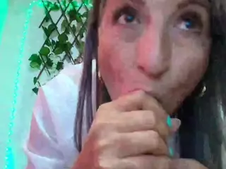 anymour's Live Sex Cam Show