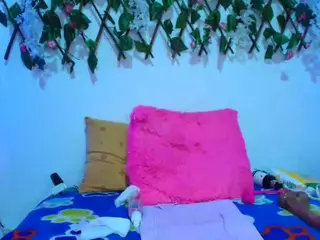 anymour's Live Sex Cam Show
