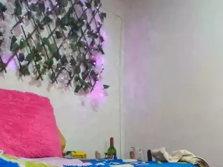 anymour's Live Sex Cam Show