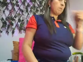 anymour's Live Sex Cam Show