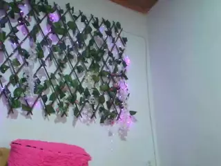 anymour's Live Sex Cam Show