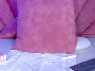 LunaLenox's Live Sex Cam Show