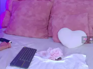 LunaLenox's Live Sex Cam Show