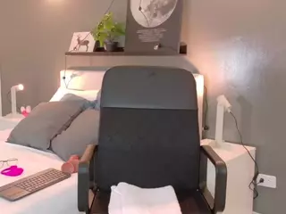 LunaLenox's Live Sex Cam Show