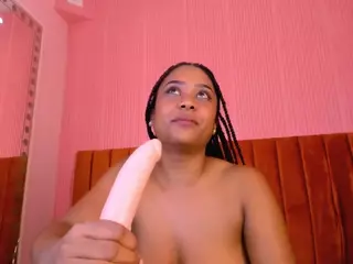 SaraCastiillo's Live Sex Cam Show