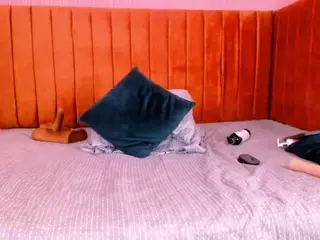 SaraCastiillo's Live Sex Cam Show