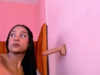 SaraCastiillo's Live Sex Cam Show
