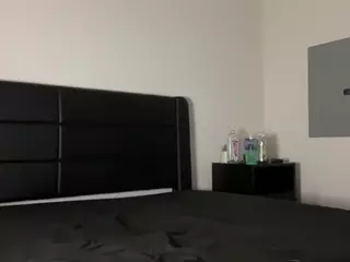 xokenziexo's Live Sex Cam Show