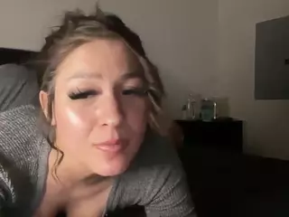xokenziexo's Live Sex Cam Show
