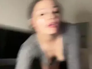 xokenziexo's Live Sex Cam Show