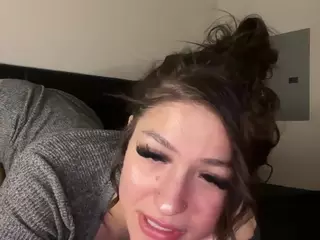 xokenziexo's Live Sex Cam Show