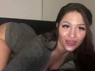 xokenziexo's Live Sex Cam Show