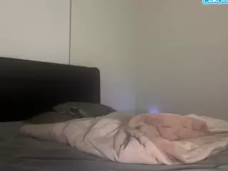 xokenziexo's Live Sex Cam Show