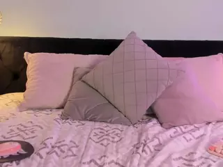 AlishaCuteFace's Live Sex Cam Show