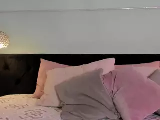 AlishaCuteFace's Live Sex Cam Show