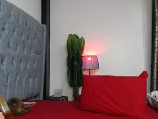 Camila360's Live Sex Cam Show