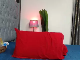 Camila360's Live Sex Cam Show