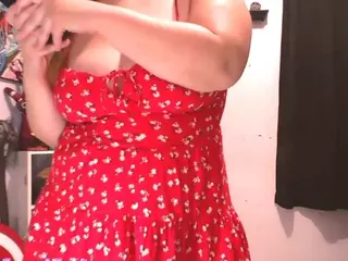 curvymilfshake's Live Sex Cam Show