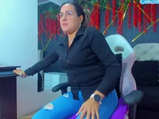 AliceDuboiss's Live Sex Cam Show