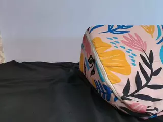chantaltaylor12's Live Sex Cam Show