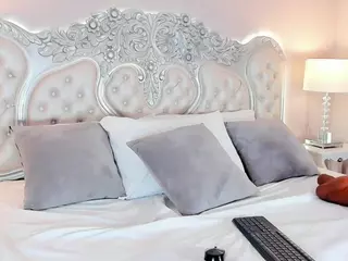 AnahinClar's Live Sex Cam Show