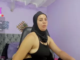 BadraSaadi's Live Sex Cam Show