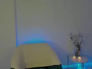 Blonde Dayla's Live Sex Cam Show