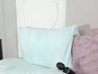 kenia28's Live Sex Cam Show