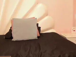 Daenerys-Targa's Live Sex Cam Show