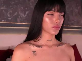 EVA MORETIII's Live Sex Cam Show