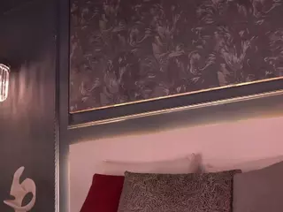 EVA MORETIII's Live Sex Cam Show