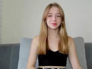 Kathrynn18's Live Sex Cam Show