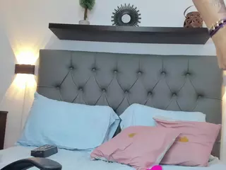 dominica-lee's Live Sex Cam Show