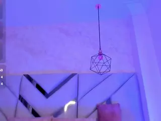 Kellyy-Cooper's Live Sex Cam Show