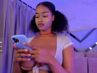 Kellyy-Cooper's Live Sex Cam Show