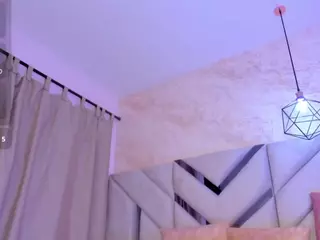 Kellyy-Cooper's Live Sex Cam Show