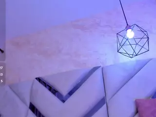 Kellyy-Cooper's Live Sex Cam Show