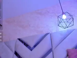 Kellyy-Cooper's Live Sex Cam Show