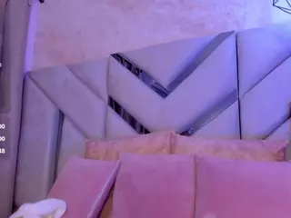 Kellyy-Cooper's Live Sex Cam Show