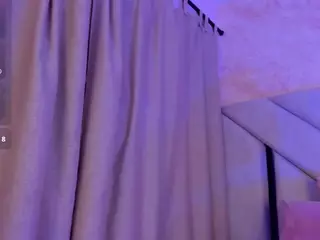 Kellyy-Cooper's Live Sex Cam Show