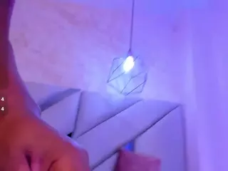 Kellyy-Cooper's Live Sex Cam Show