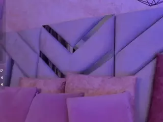 Kellyy-Cooper's Live Sex Cam Show