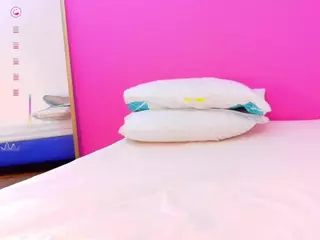 Softcutegirl's Live Sex Cam Show