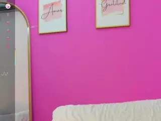 Softcutegirl's Live Sex Cam Show