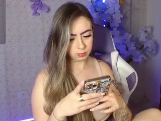 NaomiFox1's Live Sex Cam Show