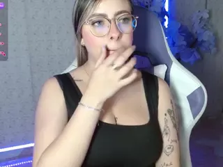 NaomiFox1's Live Sex Cam Show