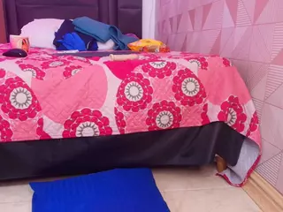 arlet-mss's Live Sex Cam Show