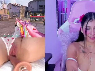 BellyRouse's Live Sex Cam Show