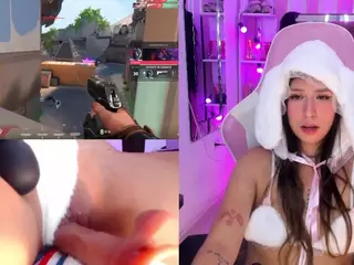 BellyRouse's Live Sex Cam Show